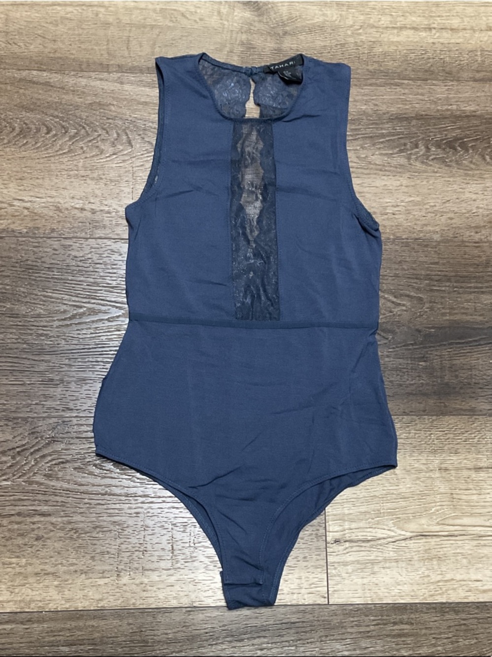 🌼FIR BUNDLE ONLY🌼Tahari Navy Lace-Front Sleeveless Bodysuit